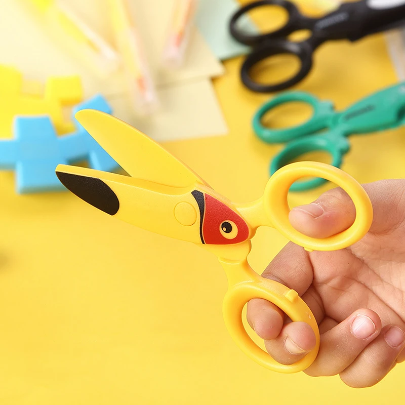 1бр Cartoony пластмасов нож-нож Безопасни Ножици на Сладък Животни Ножици за деца Изделия от хартия Ръчно изработени Арт Офис Ученически пособия